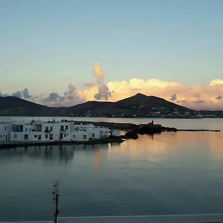 Hassouri Vasso Naousa (Paros)