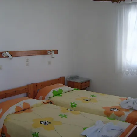 Hassouri Vasso Guest house Naousa (Paros)